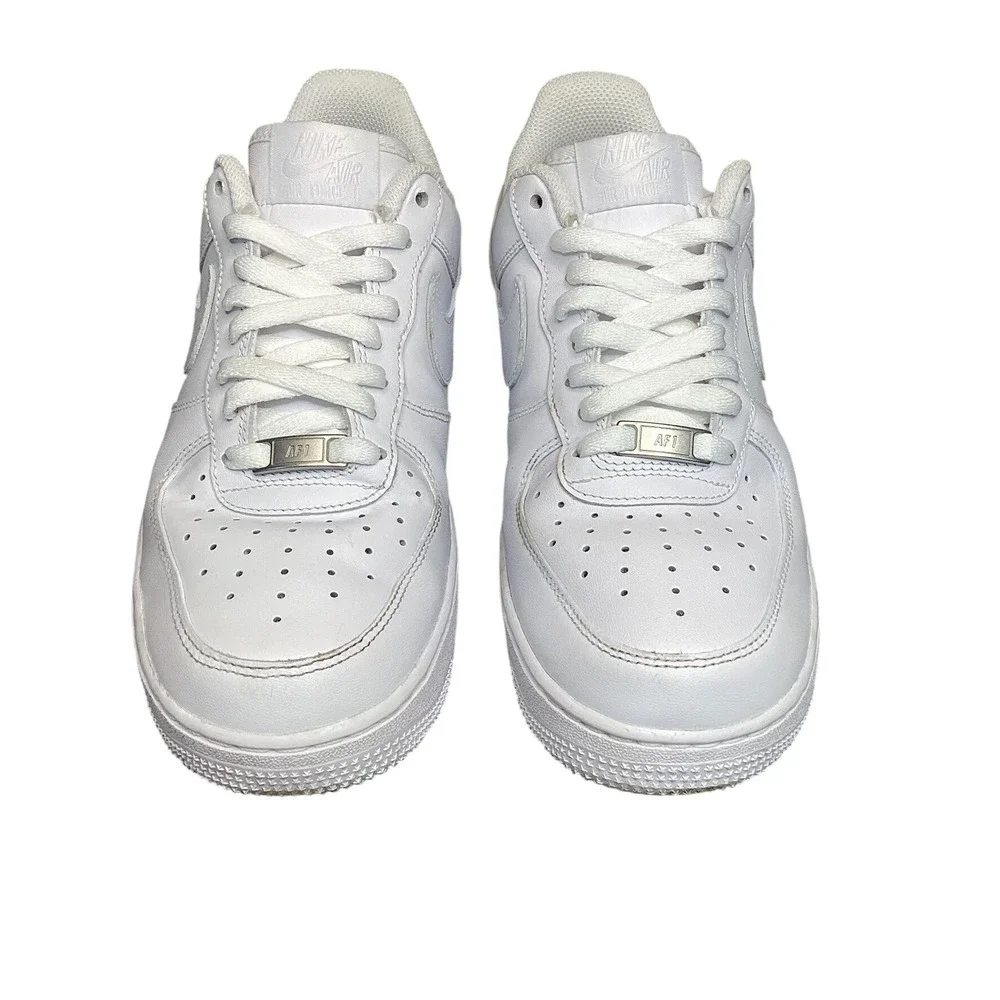 Nike Air Force 1 07 Mens Size 8 White CW2288-111 Good Condition Low Top Sneaker